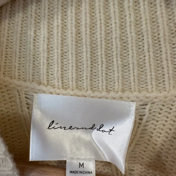 Elegant Cream Cable Knit Sweater Dress - Picture 3 of 3